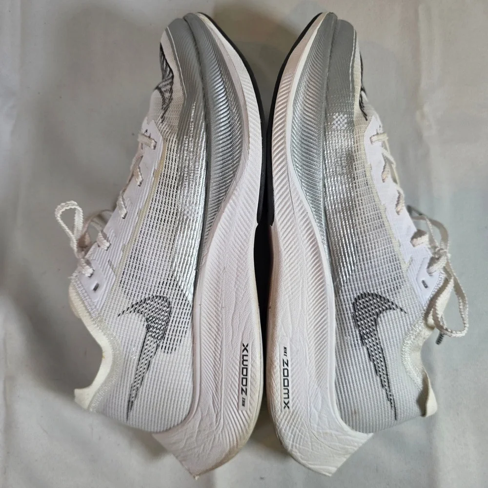 NIKE ZoomX Vaporfly Next% 2 White Metallic Silver Men's 11.5 Running Shoes